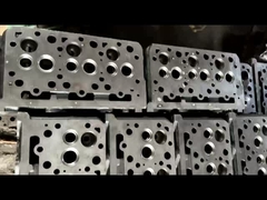 KUBOTA D1503 Głowa cylindra silnika OEM 1A013-03043 1A01303044