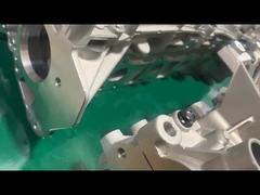 Traffic M9R M9T Głowa cylindra silnika 110417248R 7711497513 7701479110